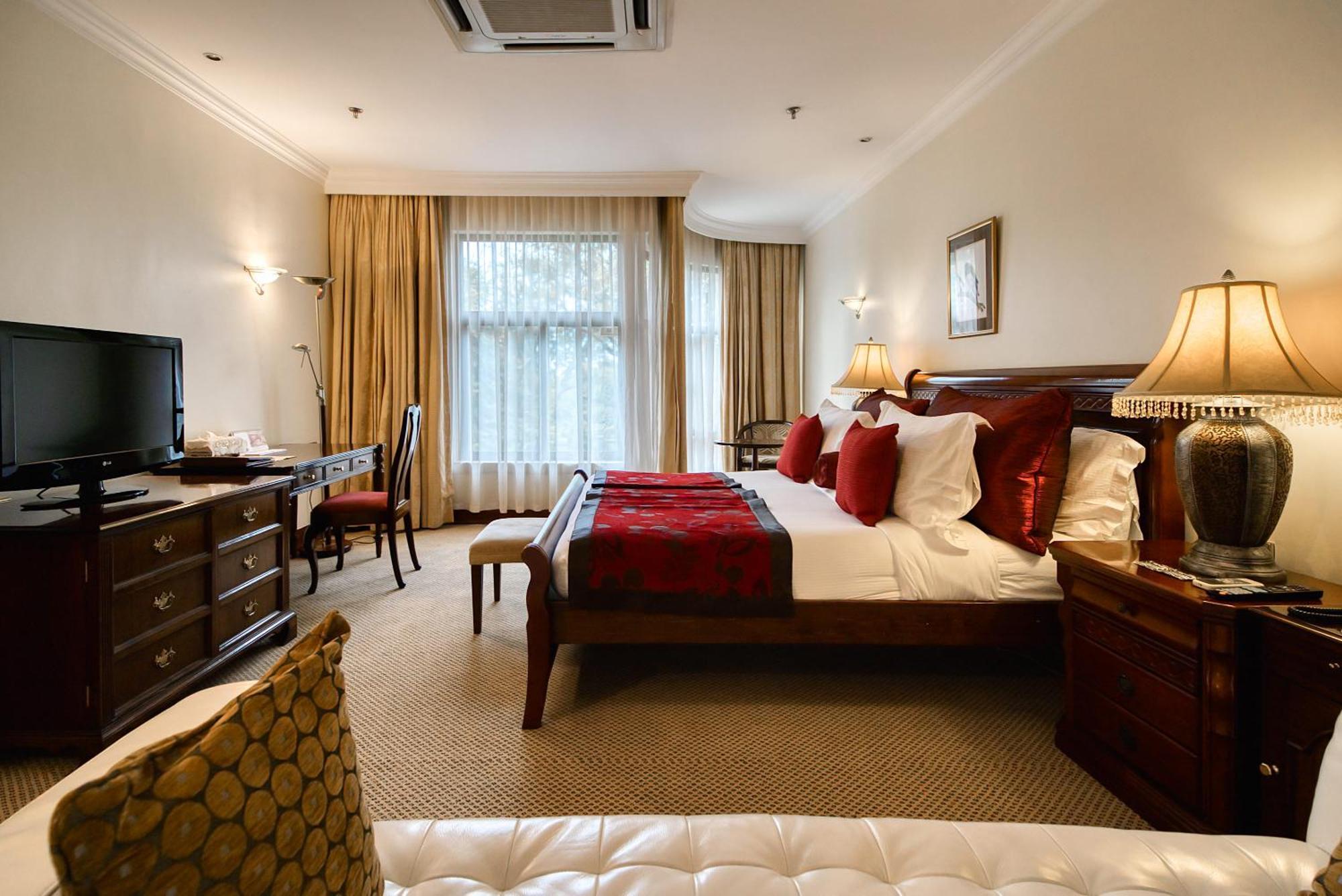 Kibo Palace Hotel Arusha Room photo