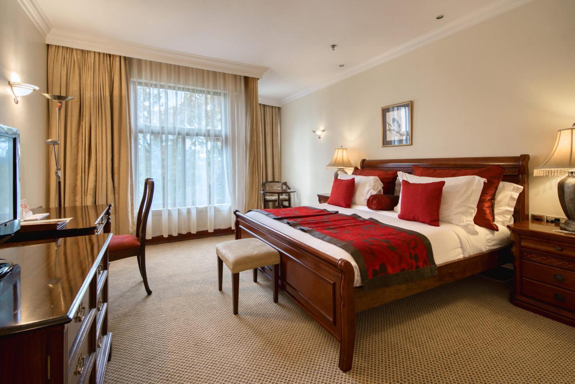 Kibo Palace Hotel Arusha Room photo